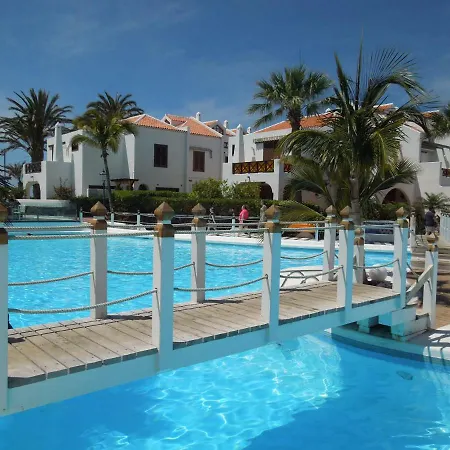 Apartment Duplex No 4, Close To Sea And Beach, Heated Pool, Aircondition, Wifi Arona (Tenerife)