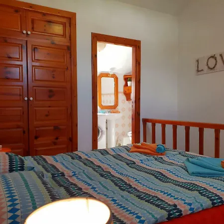 Duplex No 4, Close To Sea And Beach, Heated Pool, Aircondition, Wifi