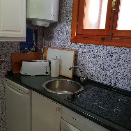 Duplex No 4, Close To Sea And Beach, Heated Pool, Aircondition, Wifi Apartment *