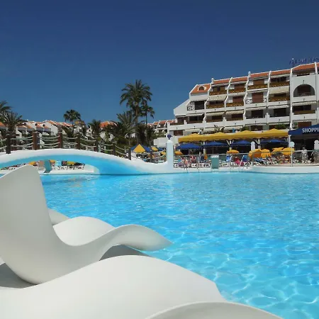 Duplex No 4, Close To Sea And Beach, Heated Pool, Aircondition, Wifi